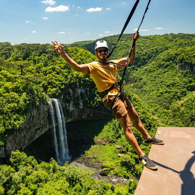 corajoso foto com pessoa