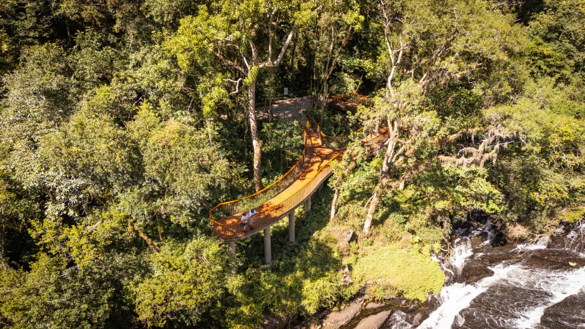 deck da cascata do moinho